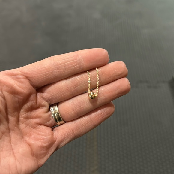 LAYERING NECKLACES - Picture 4 of 4